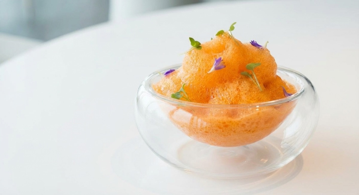 Aire de Zanahoria en Bowl de Cristal: El Clásico de Ferran Adrià